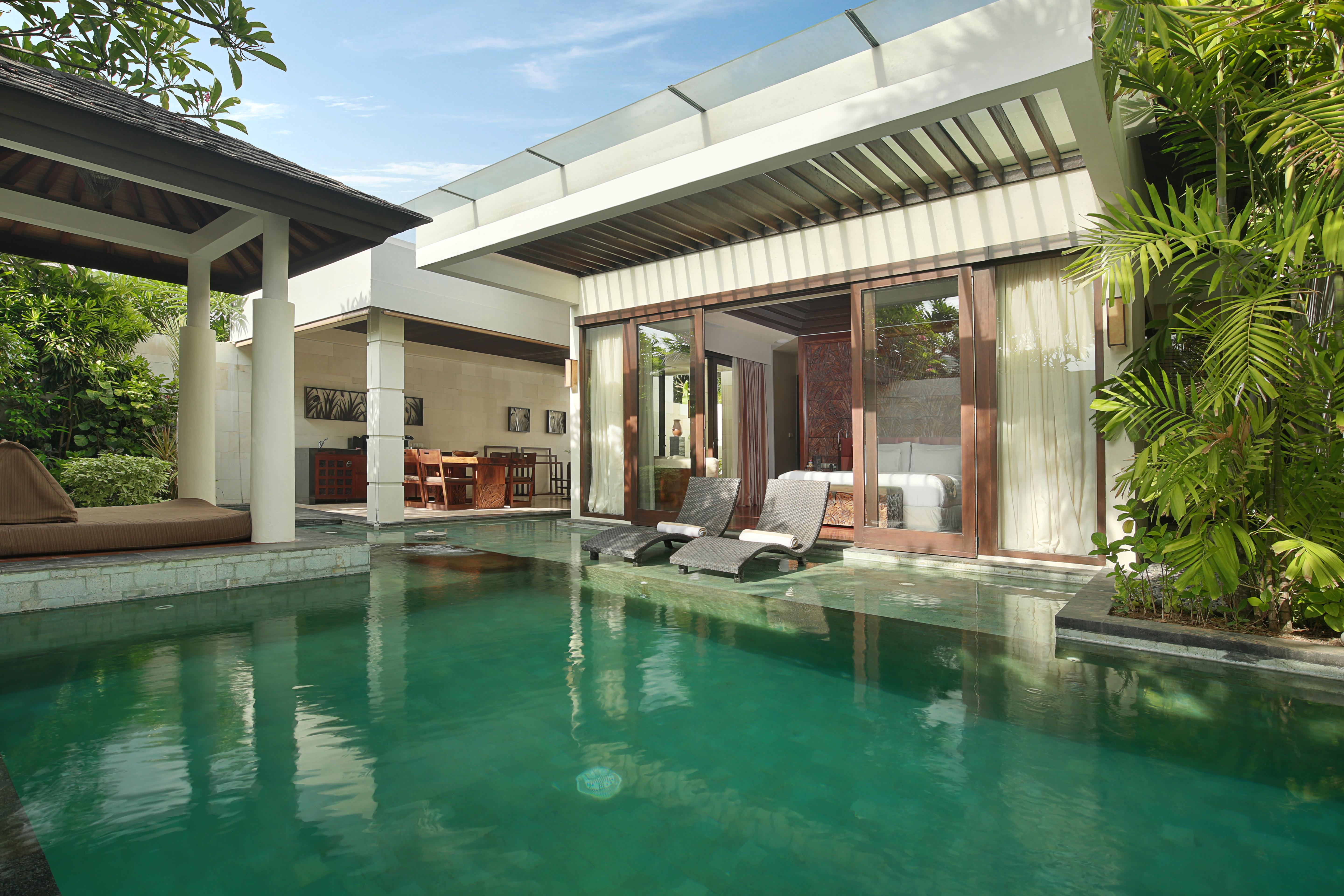 The Seminyak Beach Resort & Spa Екстериор снимка A pool villa at The Residence, Phuket