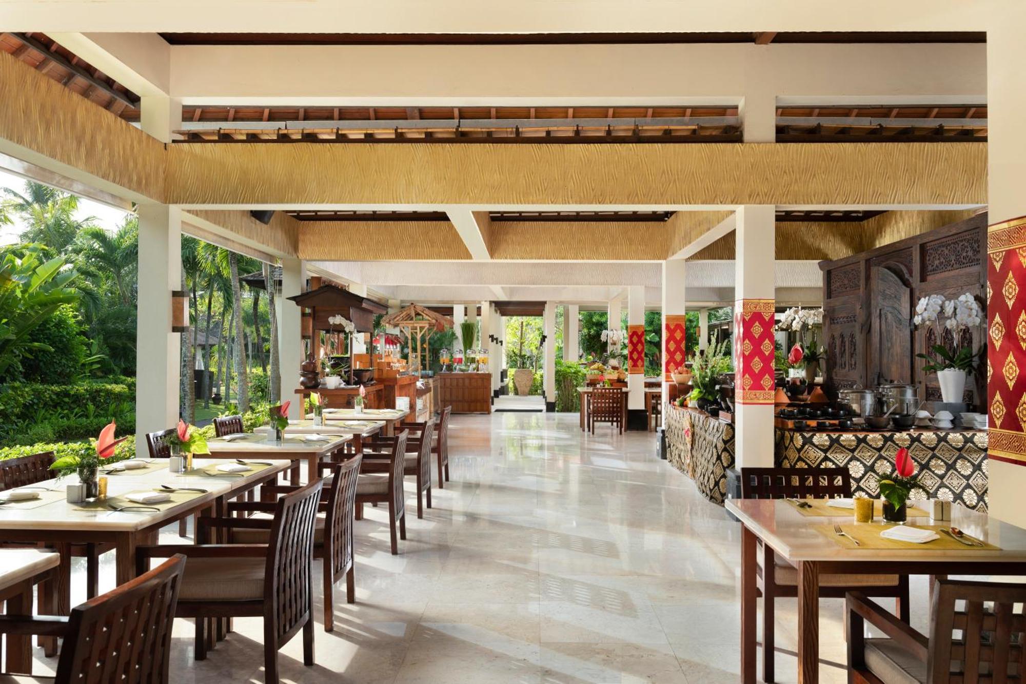 The Seminyak Beach Resort & Spa Екстериор снимка The restaurant